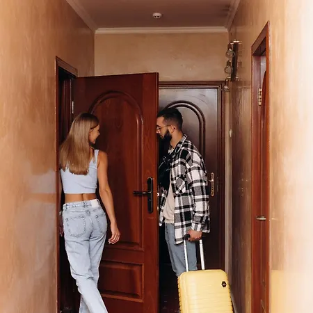 эдуард Отель