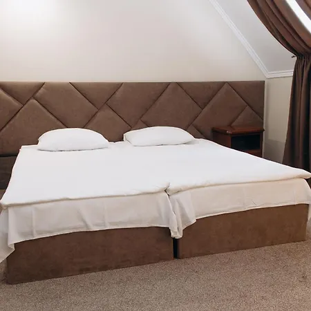 эдуард Отель