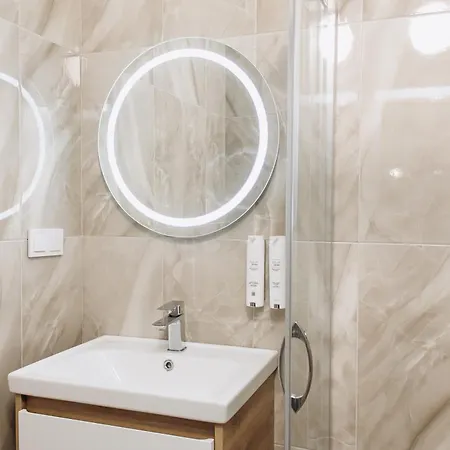 эдуард Отель Ужгород