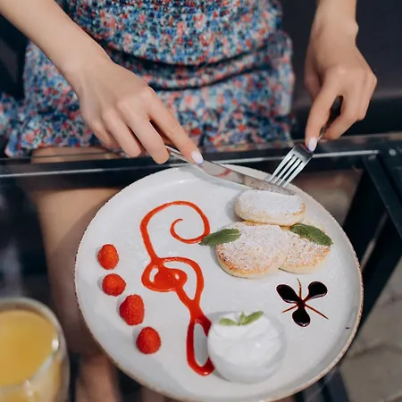 Отель эдуард Ужгород