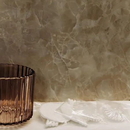 Eduard 3* אוזהורוד