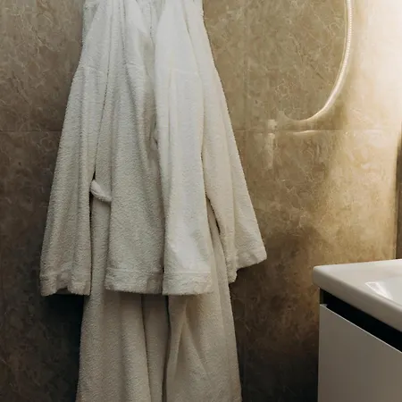 Eduard מלון אוזהורוד