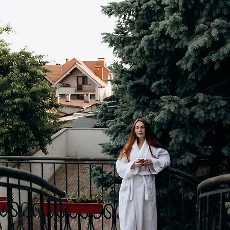 эдуард Отель Ужгород