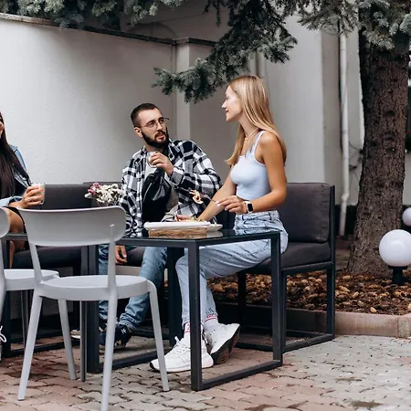 эдуард Ужгород